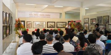 Câu lạc bộ Mỹ thuật quận 5 Triển lãm “Sắc màu Trân châu”