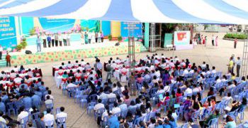 Sân khấu ngoài trời, triển lãm, giới thiệu sản phẩm