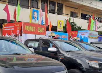 Xe loa Chào năm mới 2021