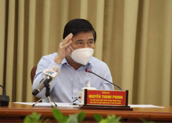 Chủ tịch Nguyễn Thành Phong gửi thư đến người dân TP.HCM: 8 giải pháp hiệu quả để chống dịch