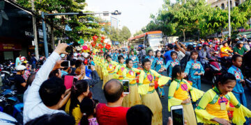 Diễu hành Nguyên tiêu Xuân Mậu Tuất 2018